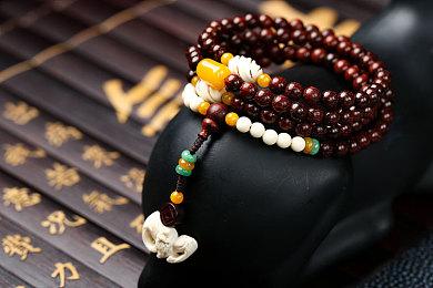 诡异风格模拟游戏新作《奇物斋》下月正式发售